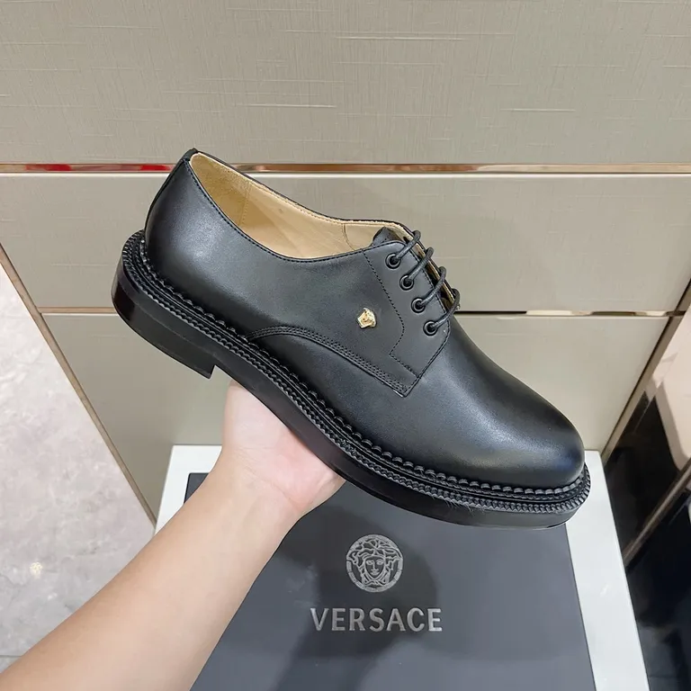 Versace Shoe 